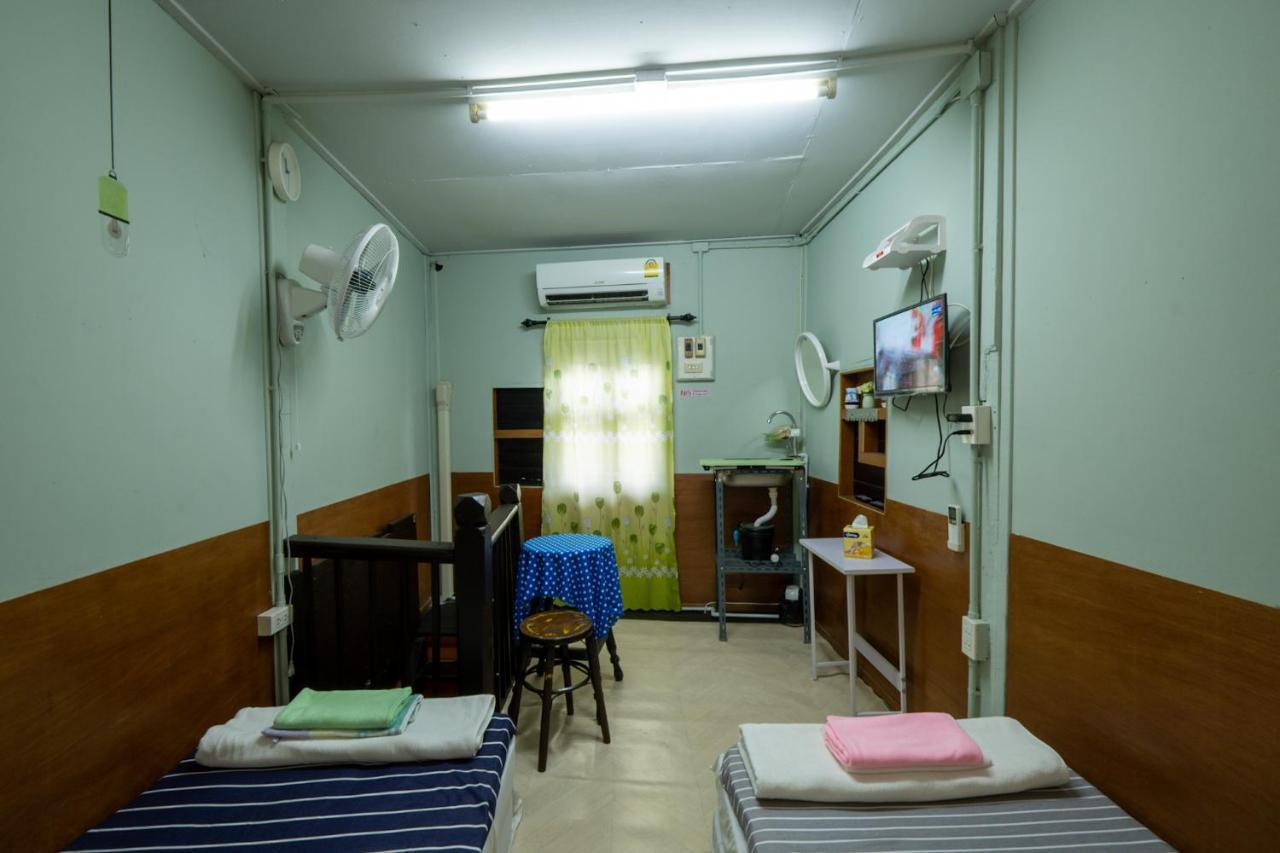 Hostel Sip N' Camp Bangkok Exteriér fotografie